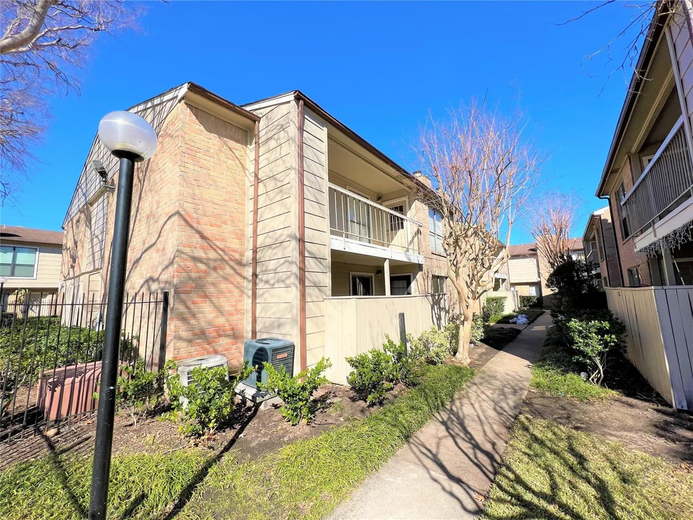 Unit for sale at 2120 Wilcrest Drive, Houston, TX 77042