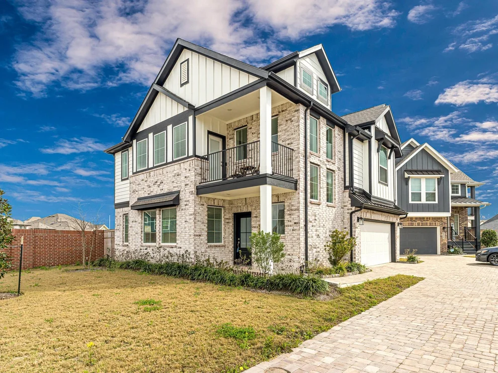 Unit for sale at 1456 Shaded Rock Drive, Missouri City, TX 77459