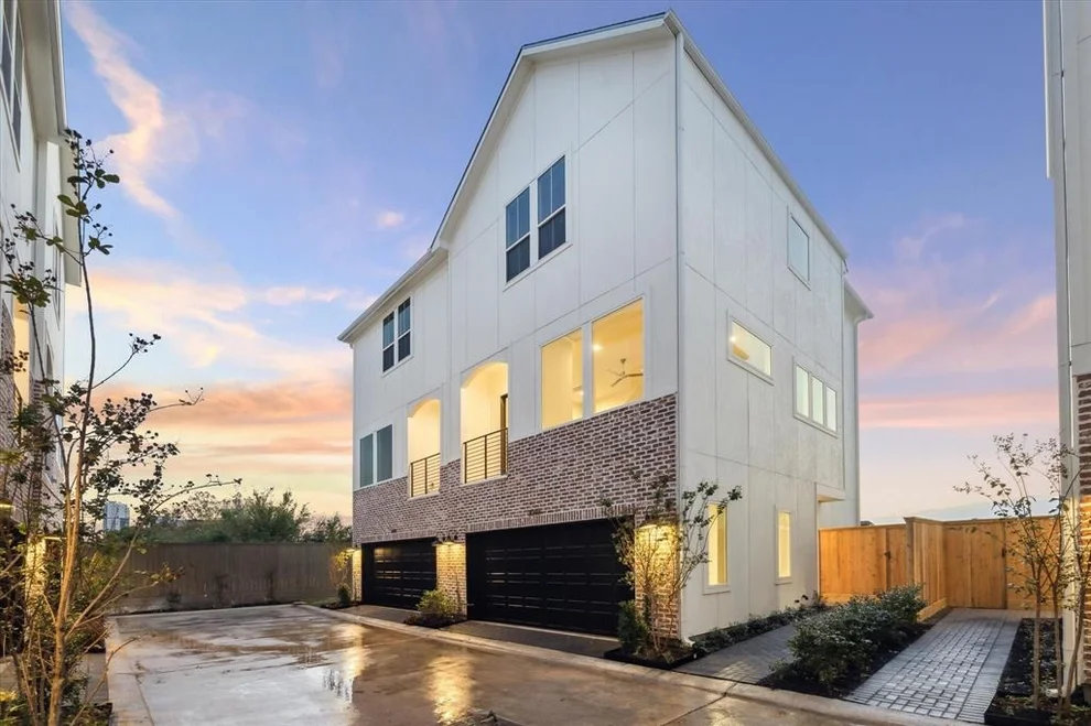 Unit for sale at 3059 Hicks Street, Houston, TX 77007