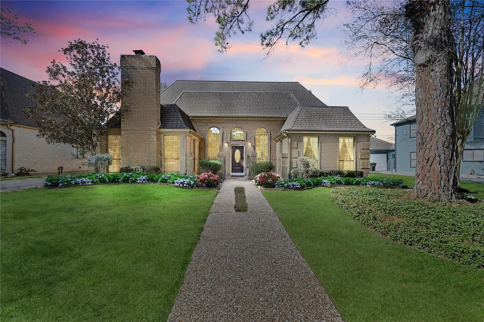 Unit for sale at 7331 Athlone Drive, Houston, TX 77088