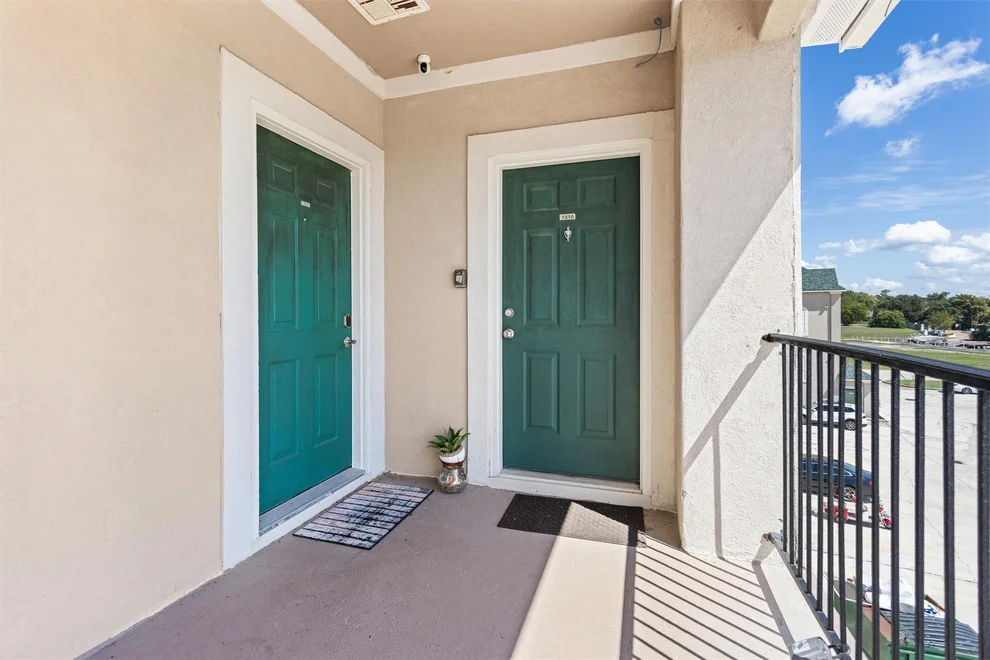 Unit for sale at 7039 Kingston Cove Ln, Willis, TX 77318