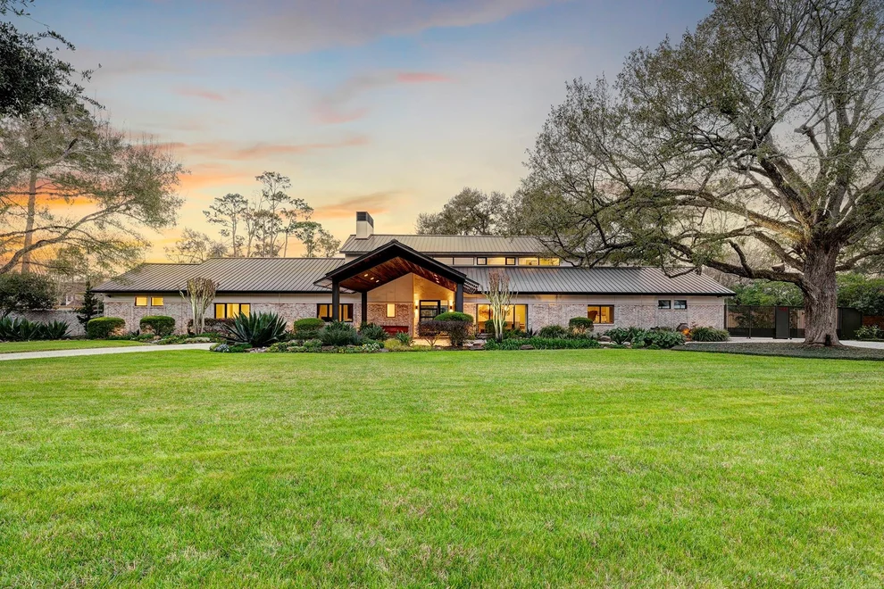 Unit for sale at 11105 S Country Squire Street, Piney Point Village, TX 77024