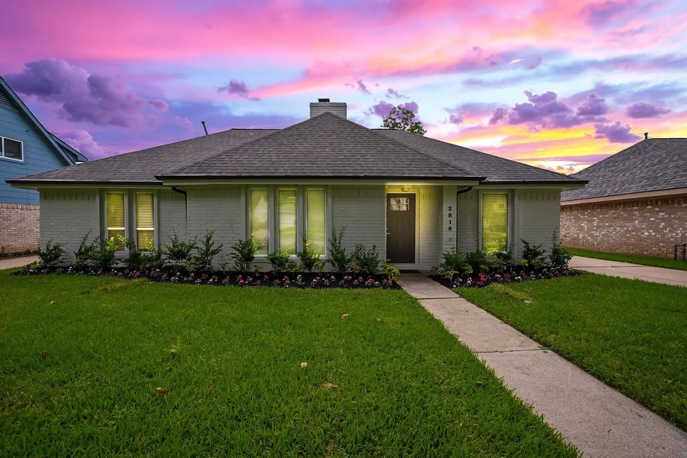 Unit for sale at 2818 Green Fields Drive, Sugar Land, TX 77479