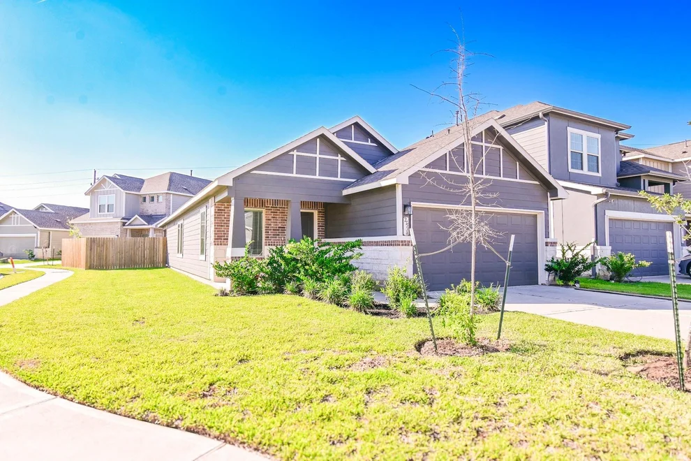 Unit for sale at 21534 Cypress Trellis Drive, Cypress, TX 77433