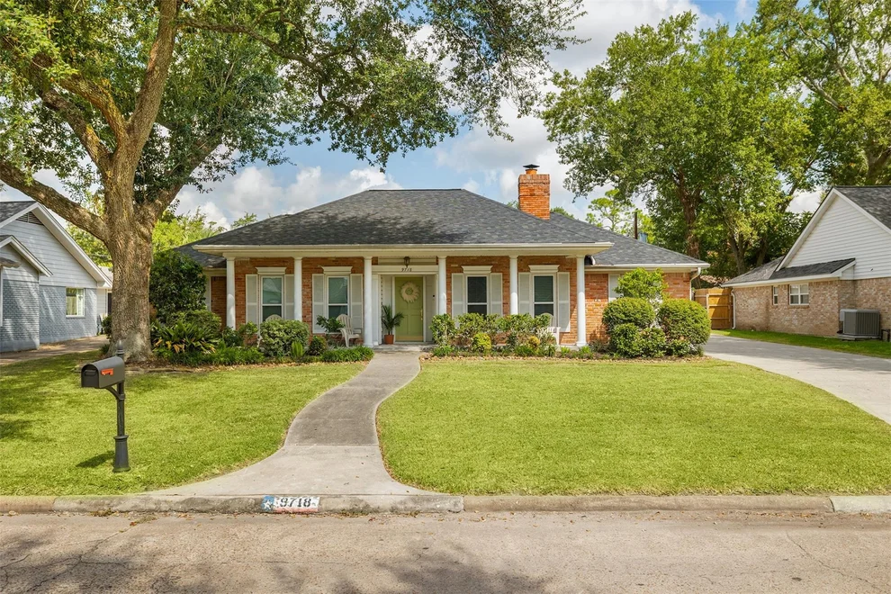 Unit for sale at 9718 Moorberry Lane, Houston, TX 77080