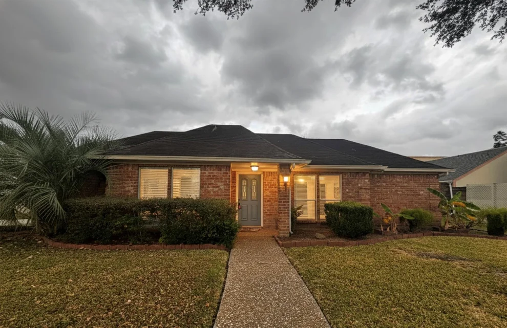 Unit for sale at 6707 Las Brisas Drive, Houston, TX 77083