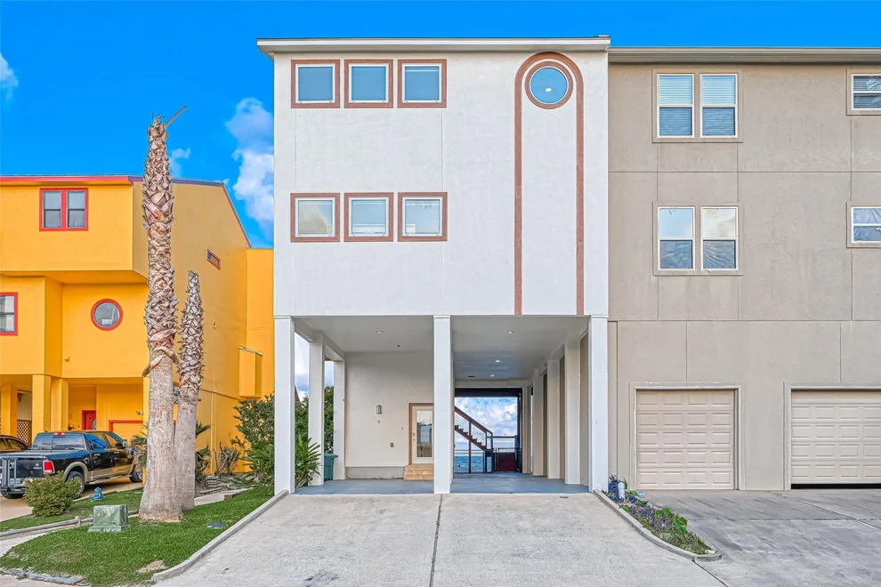 Unit for sale at 2102 Todville Road, Seabrook, TX 77586
