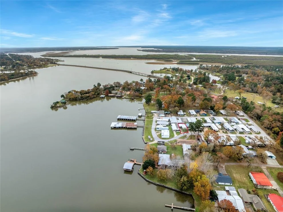 Unit for sale at 176 N Panuco Drive, Trinity, TX 75862