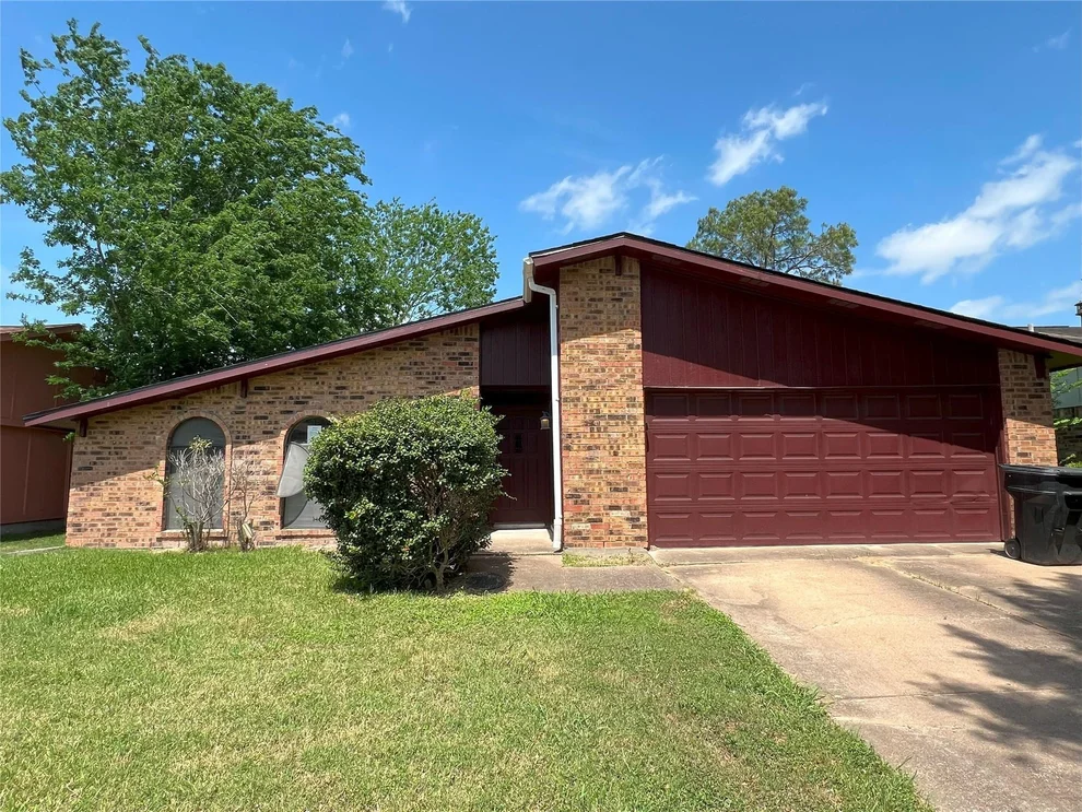 Unit for sale at 15806 Corsair Road, Houston, TX 77053
