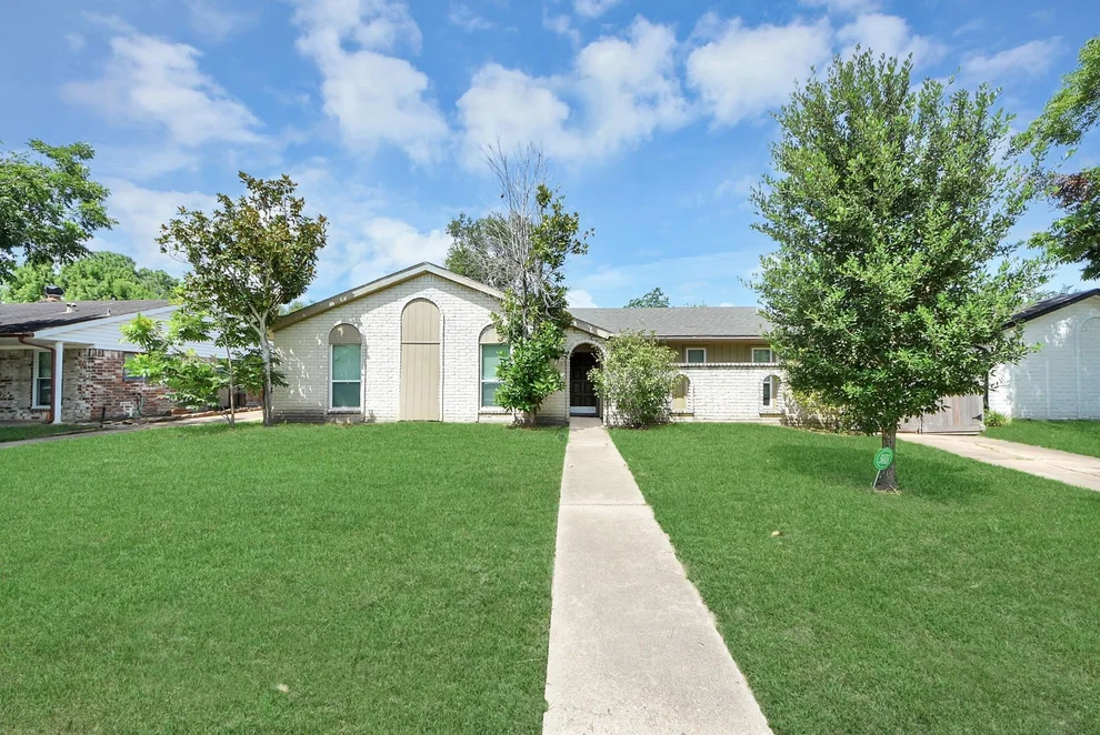 Unit for sale at 11019 Sageberry Drive, Houston, TX 77089