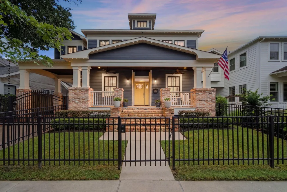 Unit for sale at 1120 Woodland Street, Houston, TX 77009
