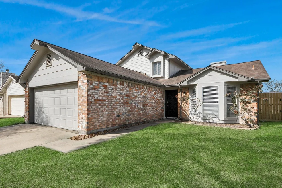 Unit for sale at 4751 Cairnvillage Street, Houston, TX 77084