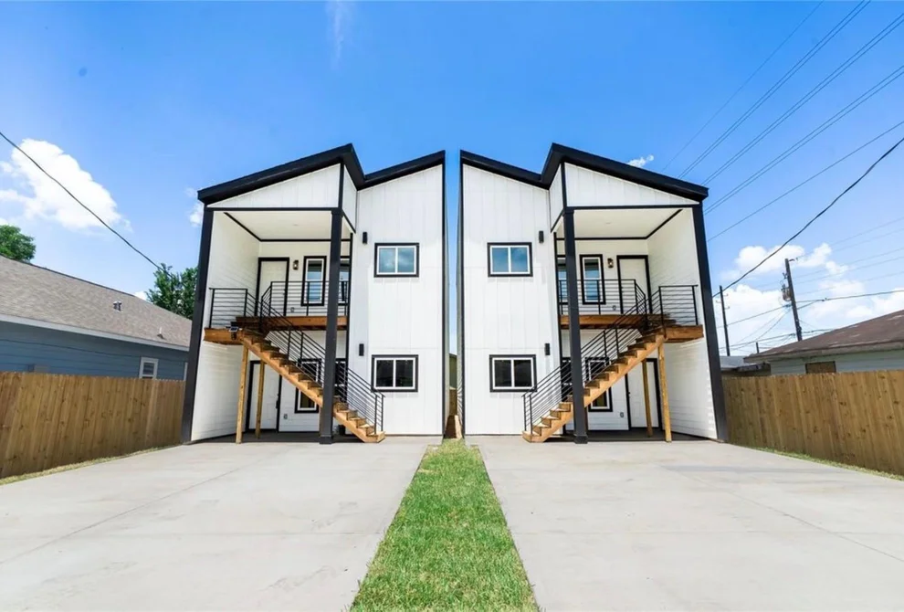 Unit for sale at 333 Delaware St, Houston, TX 77029