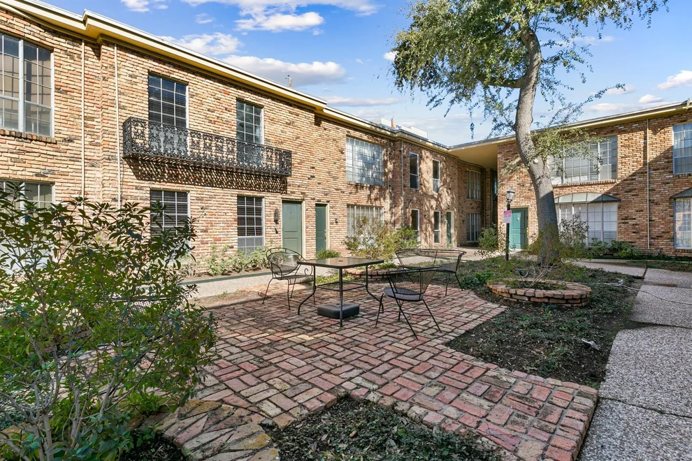 Unit for sale at 2503 Mccue Road, Houston, TX 77056