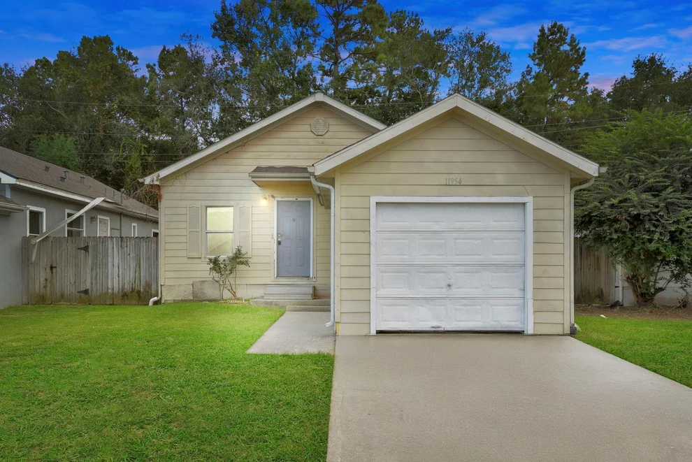Unit for sale at 11954 Greensbrook Forest Drive, Houston, TX 77044