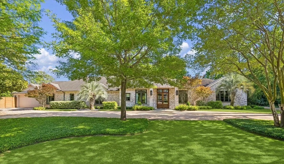 Unit for sale at 11527 N Lou Al Drive, Houston, TX 77024