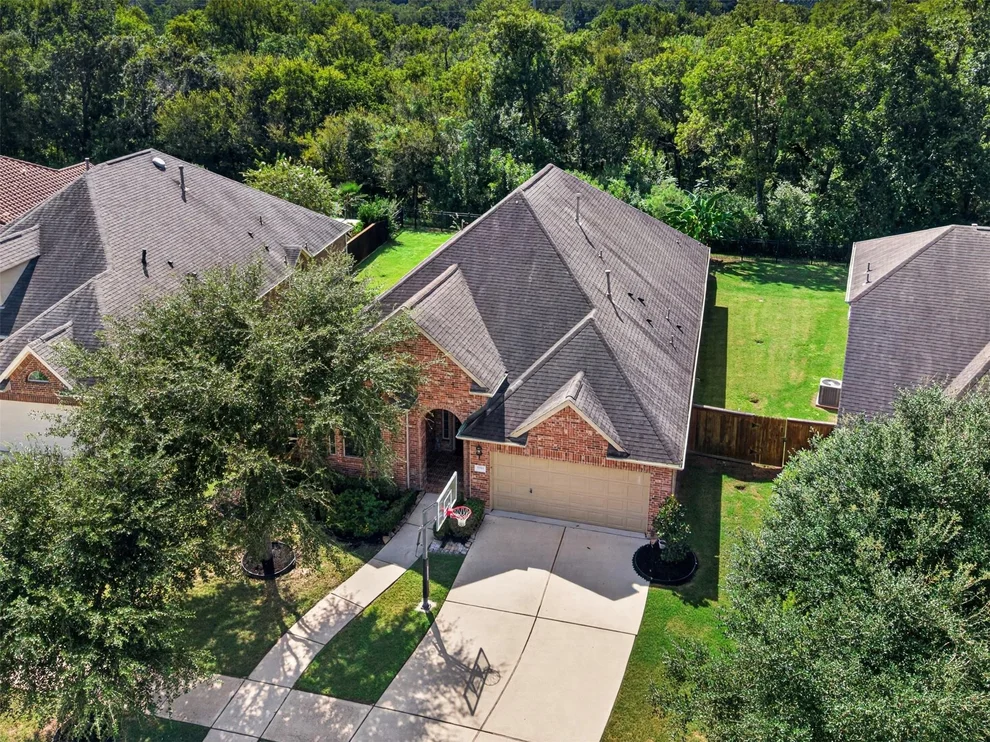 Unit for sale at 5811 Caper Shores Lane, Sugar Land, TX 77479