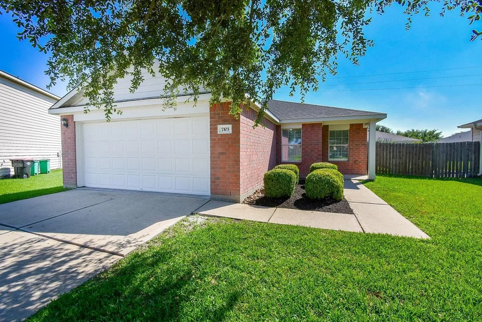 Unit for sale at 7103 Lilac Manor Lane, Richmond, TX 77469
