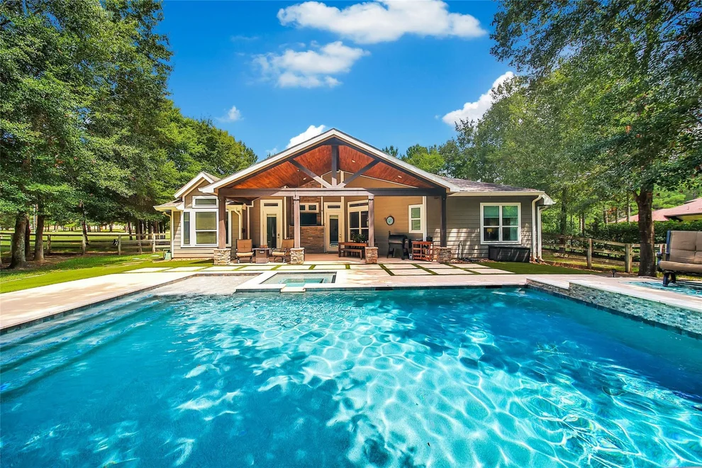 Unit for sale at 8857 Catamaran Way, Montgomery, TX 77316
