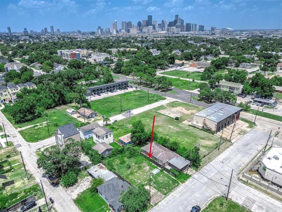 Unit for sale at 3326-0 Adair Street, Houston, TX 77004