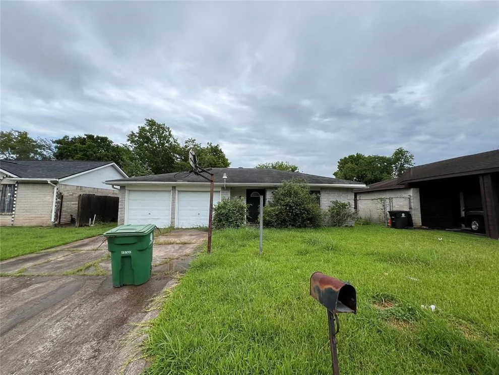 Unit for sale at 12123 Murr Way, Houston, TX 77048