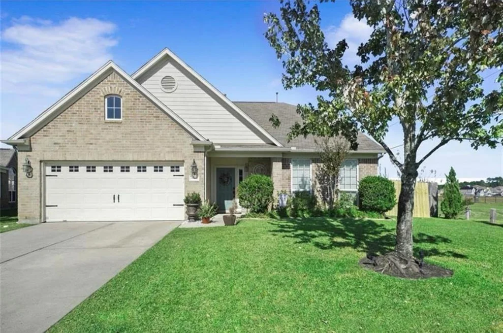 Unit for sale at 9967 Up Country Lane, Conroe, TX 77385