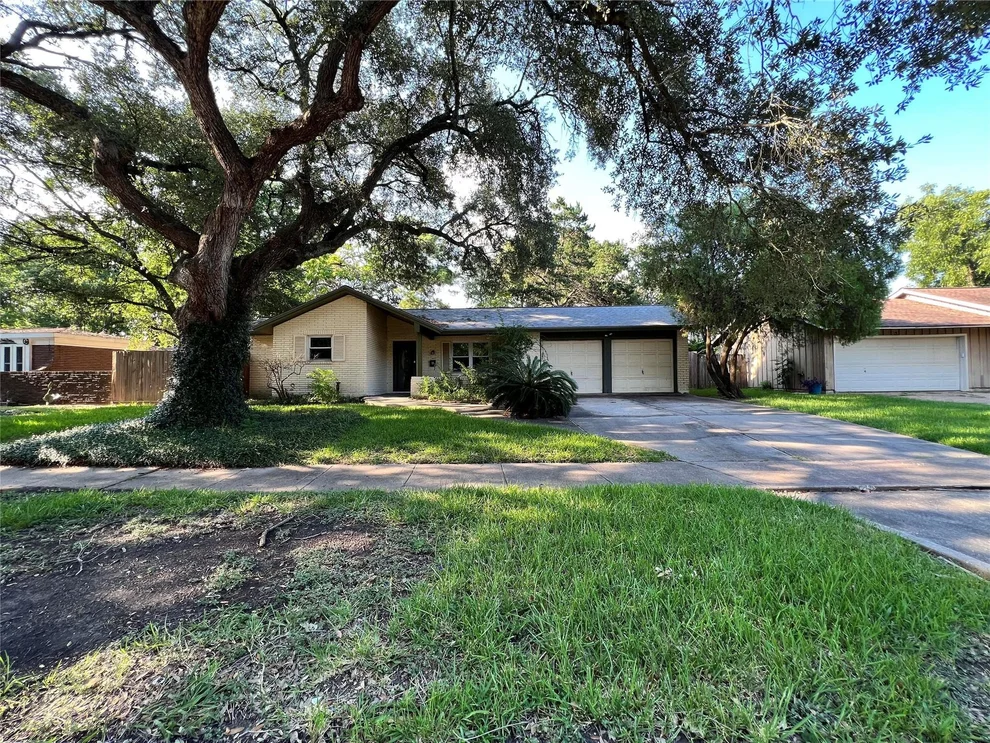 Unit for sale at 10259 Old Orchard Road, La Porte, TX 77571