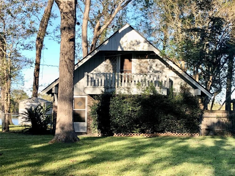 Unit for sale at 1544 E Taylor Lake Circle, Livingston, TX 77351