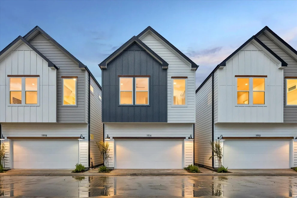 Unit for sale at 1914 Luna Woods Lane, Houston, TX 77055