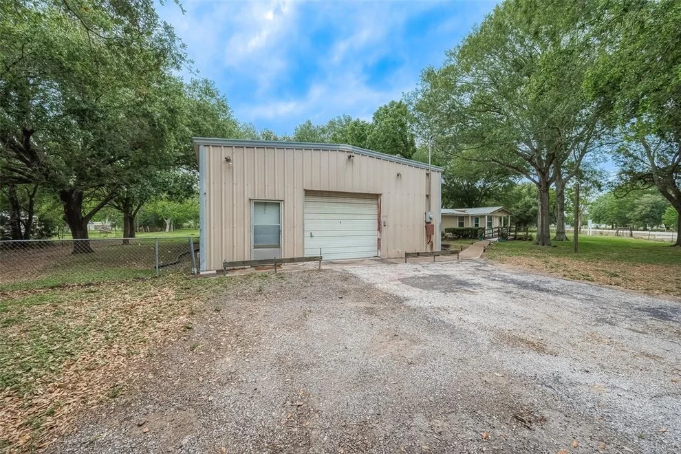 Unit for sale at 2520 Richmond Street, Needville, TX 77461