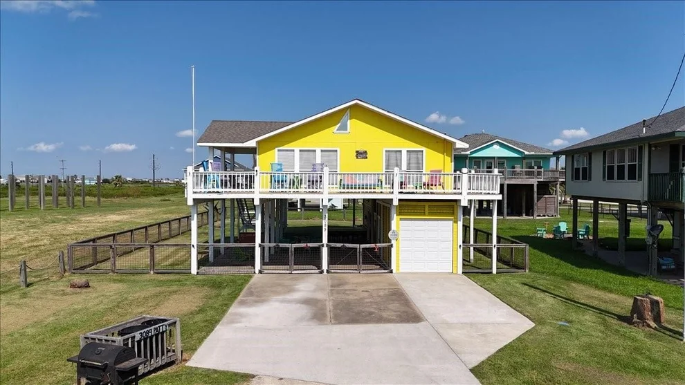 Unit for sale at 3089 Patty, Crystal Beach, TX 77650
