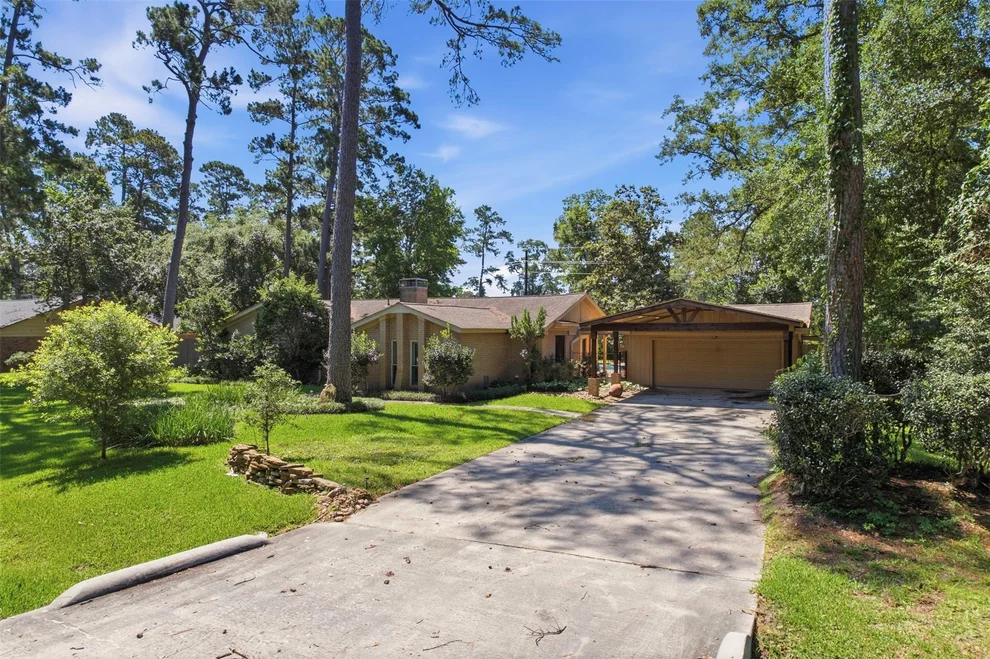 Unit for sale at 706 Golden Bear Lane, Houston, TX 77339