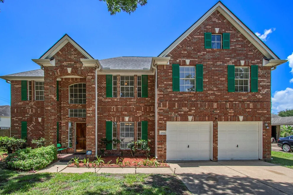 Unit for sale at 2521 Sea Horse Court, Seabrook, TX 77586