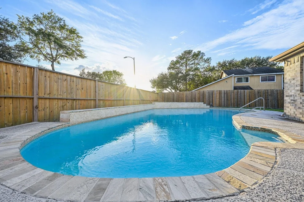 Unit for sale at 2918 Crest Park Drive, Houston, TX 77082