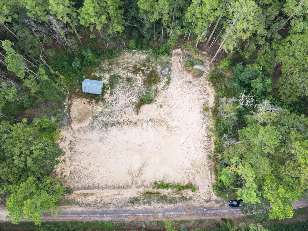 Unit for sale at 15782 Largent Drive, Plantersville, TX 77363