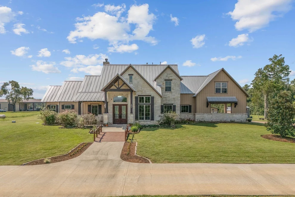 Unit for sale at 8800 State Highway 150 W, Coldspring, TX 77331