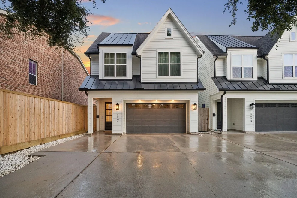 Unit for sale at 1500 Auline Lane, Houston, TX 77055