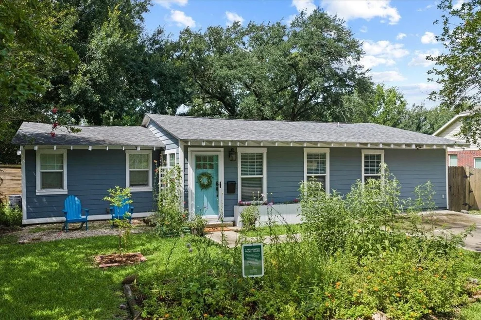 Unit for sale at 4825 Kingfisher Drive, Houston, TX 77035