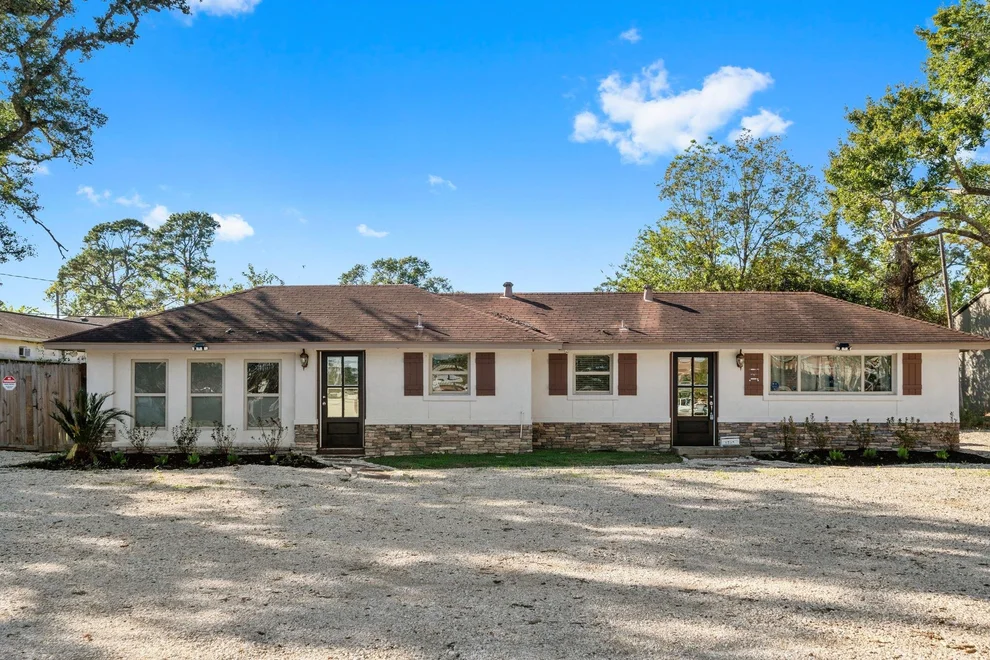 Unit for sale at 1723 Campbell Road, Houston, TX 77080