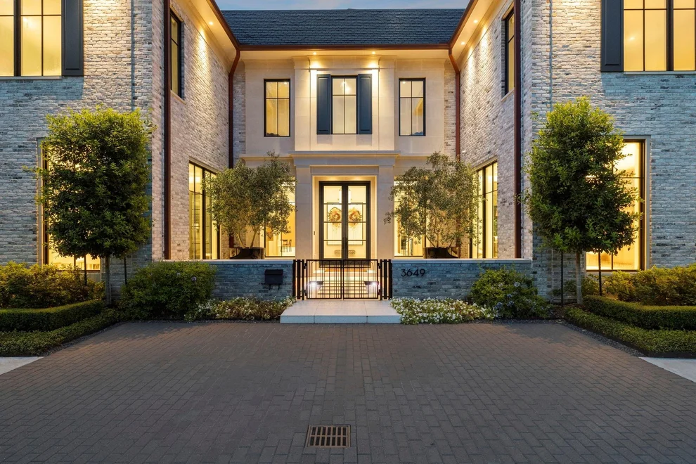 Unit for sale at 3649 Chevy Chase Drive, Houston, TX 77019