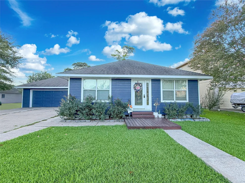Unit for sale at 3034 Weatherford Street, La Porte, TX 77571