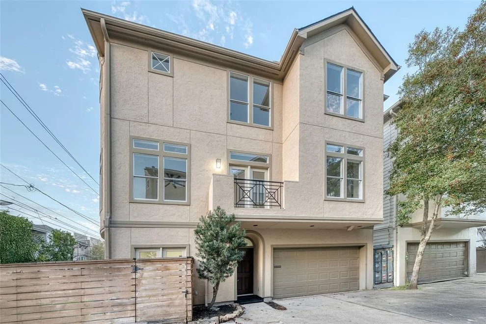 Unit for sale at 410 Birdsall Street, Houston, TX 77007