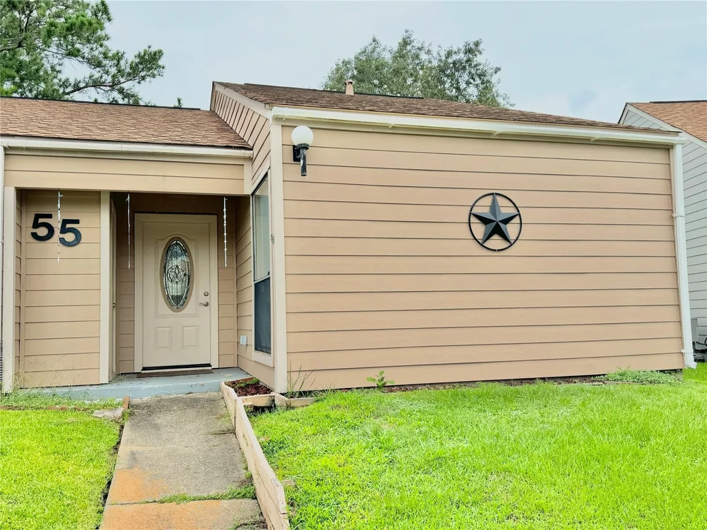Unit for sale at 55 Westwood Village Drive, Trinity, TX 75862