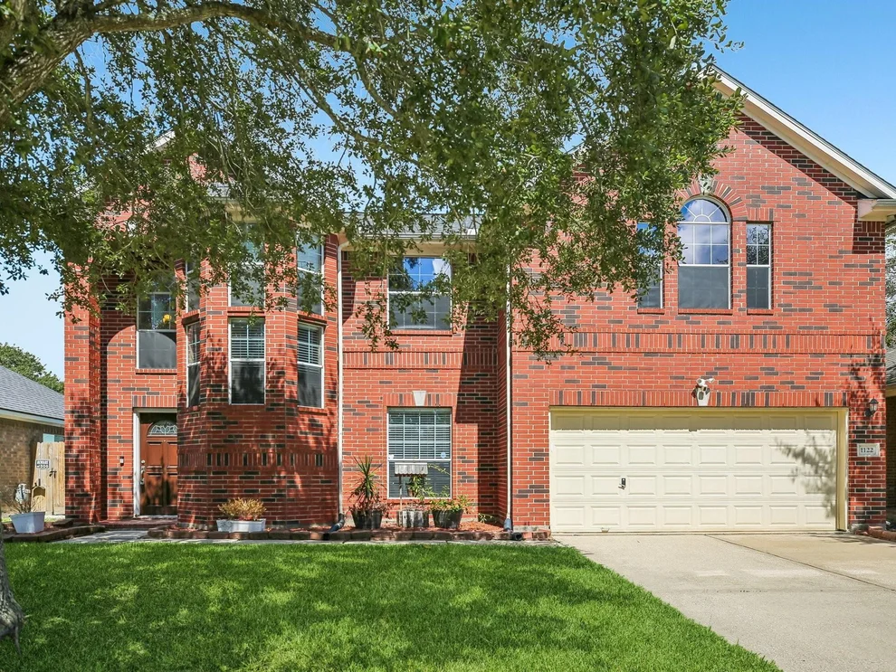 Unit for sale at 1122 Chase Park Drive, Bacliff, TX 77518