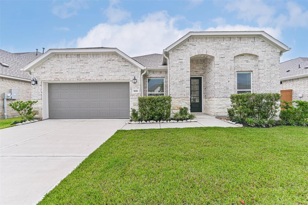 Unit for sale at 3106 Mariner Island Drive, La Marque, TX 77568
