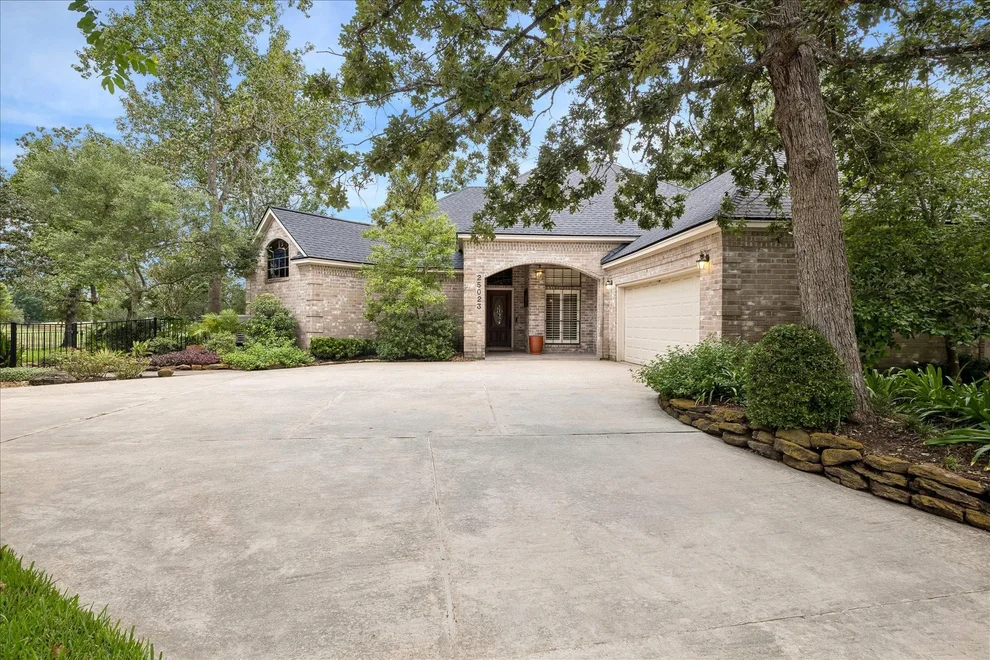 Unit for sale at 25023 Northampton Terrace Drive, Spring, TX 77389