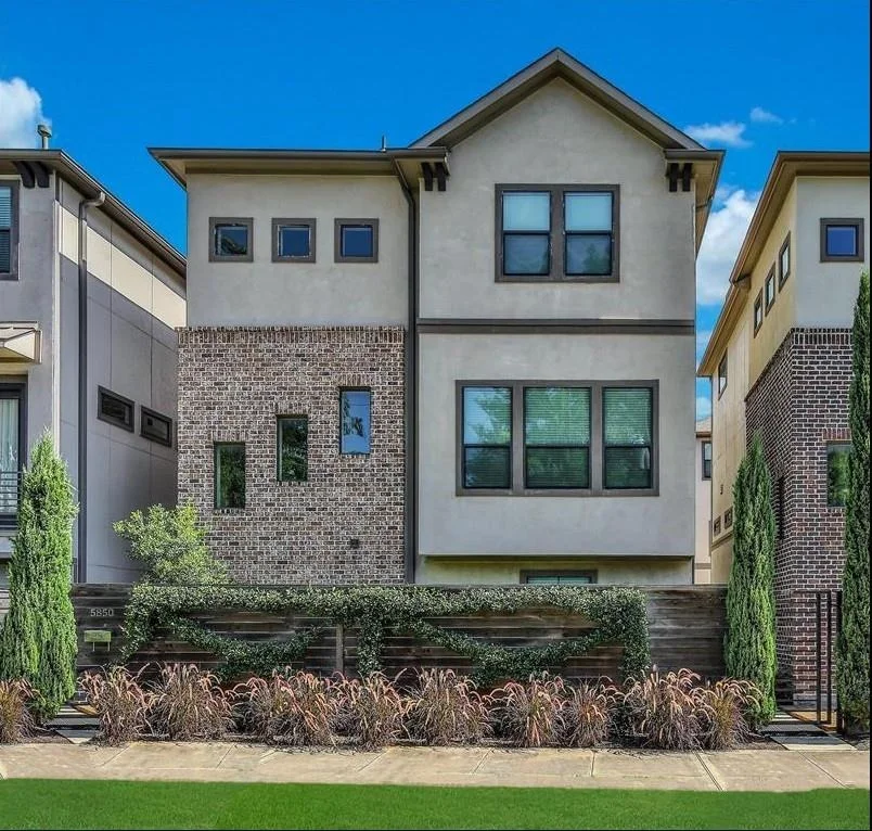 Unit for sale at 5850 Petty Street, Houston, TX 77007
