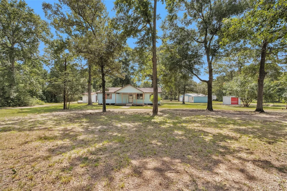 Unit for sale at 7576 Greenwood Drive, Cleveland, TX 77328