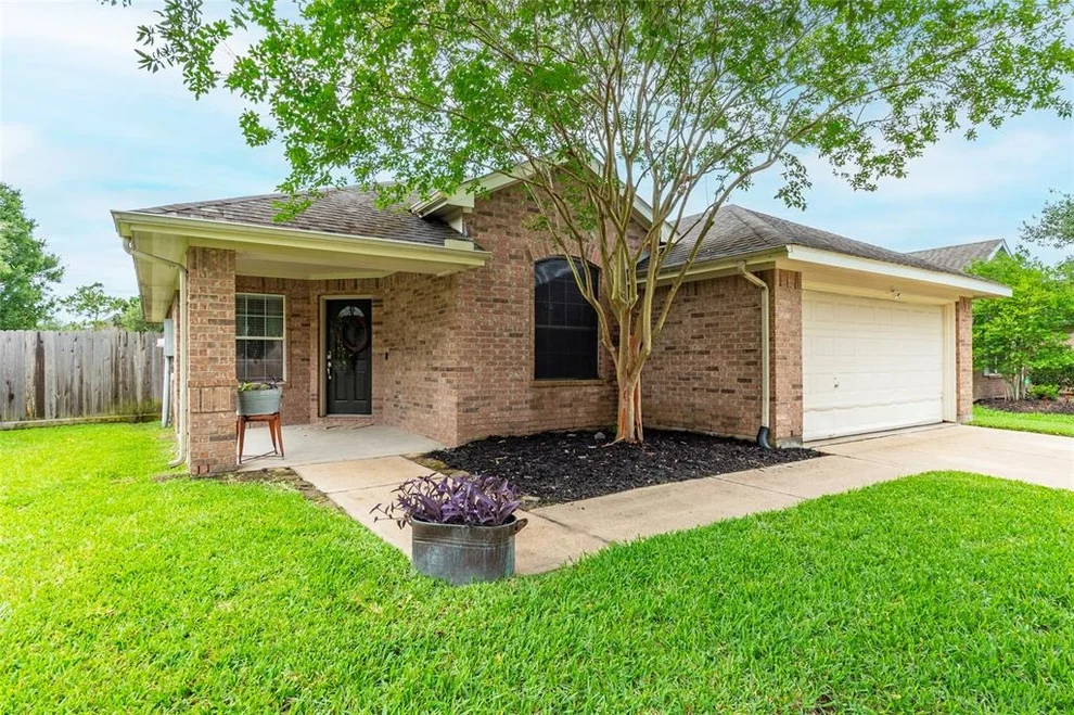 Unit for sale at 2975 Autumn Brook Lane, League City, TX 77573