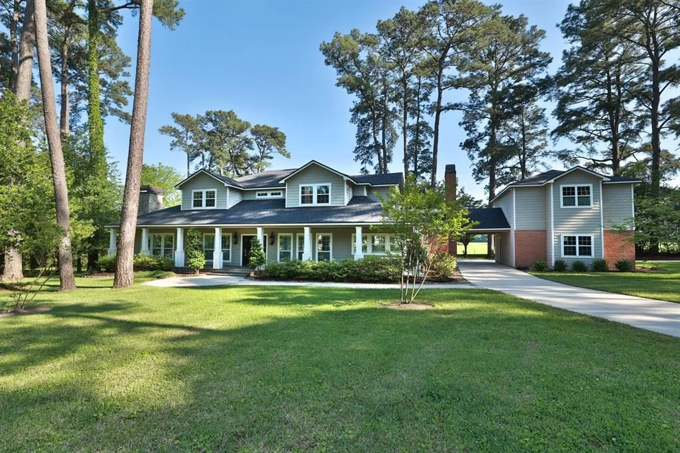 Unit for sale at 18023 Country Hills, Tomball, TX 77377
